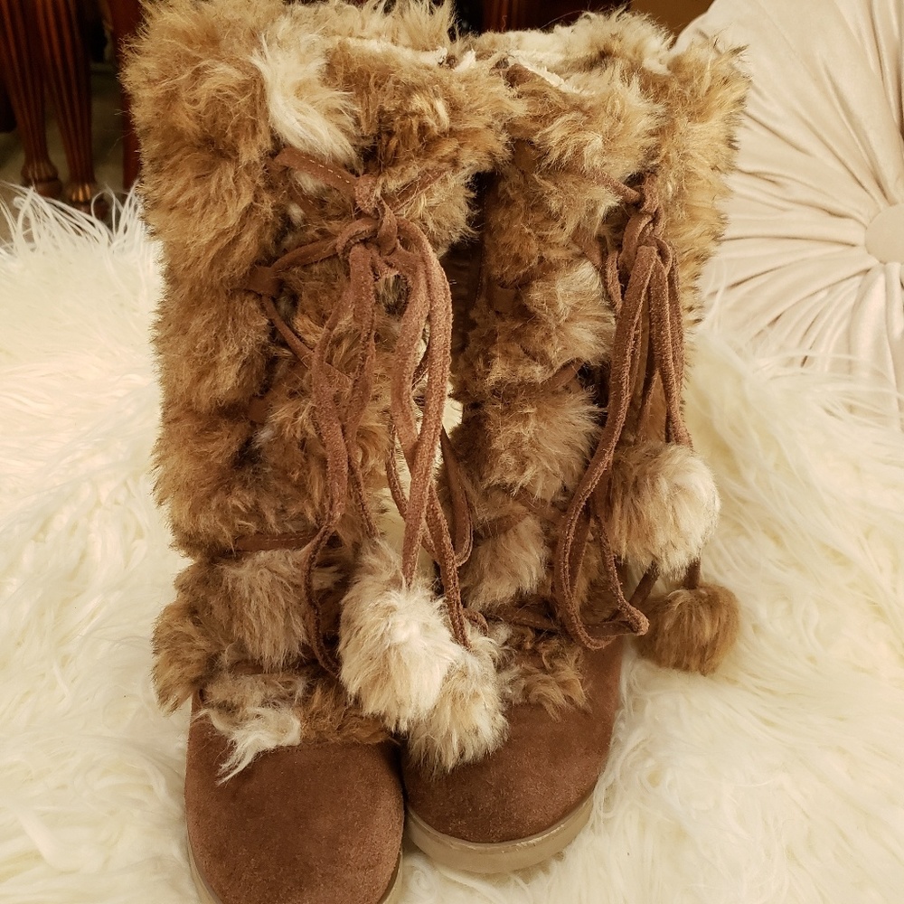 Joyfolie fur boots sz.1